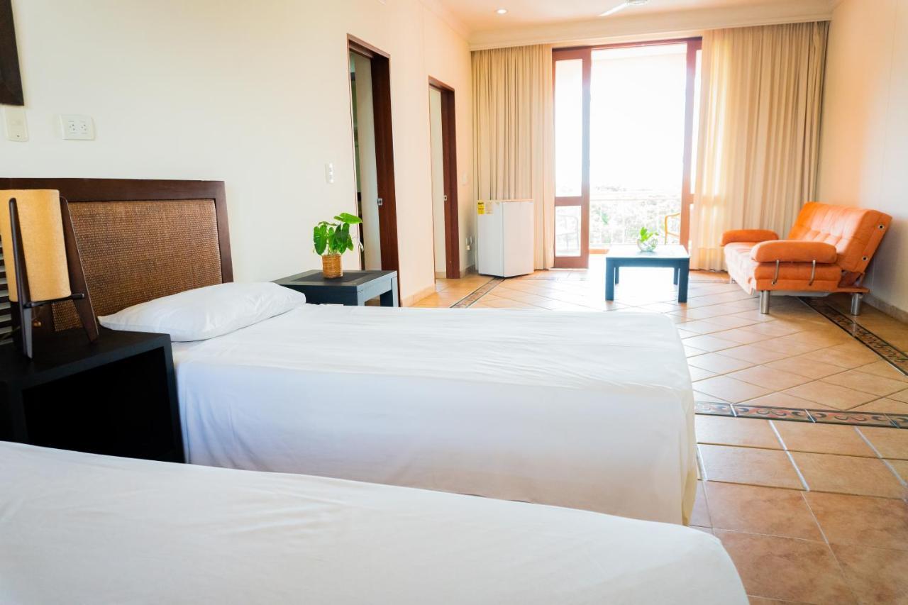Hotel Penon Suites Girardot Ngoại thất bức ảnh