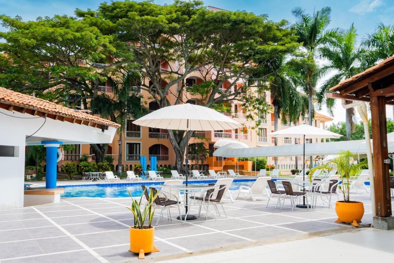 Hotel Penon Suites Girardot Ngoại thất bức ảnh