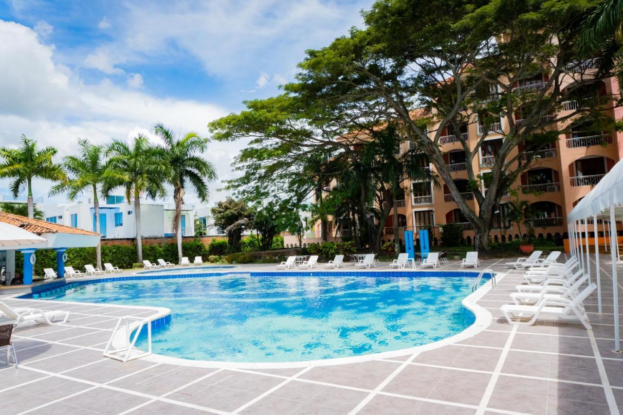 Hotel Penon Suites Girardot Ngoại thất bức ảnh