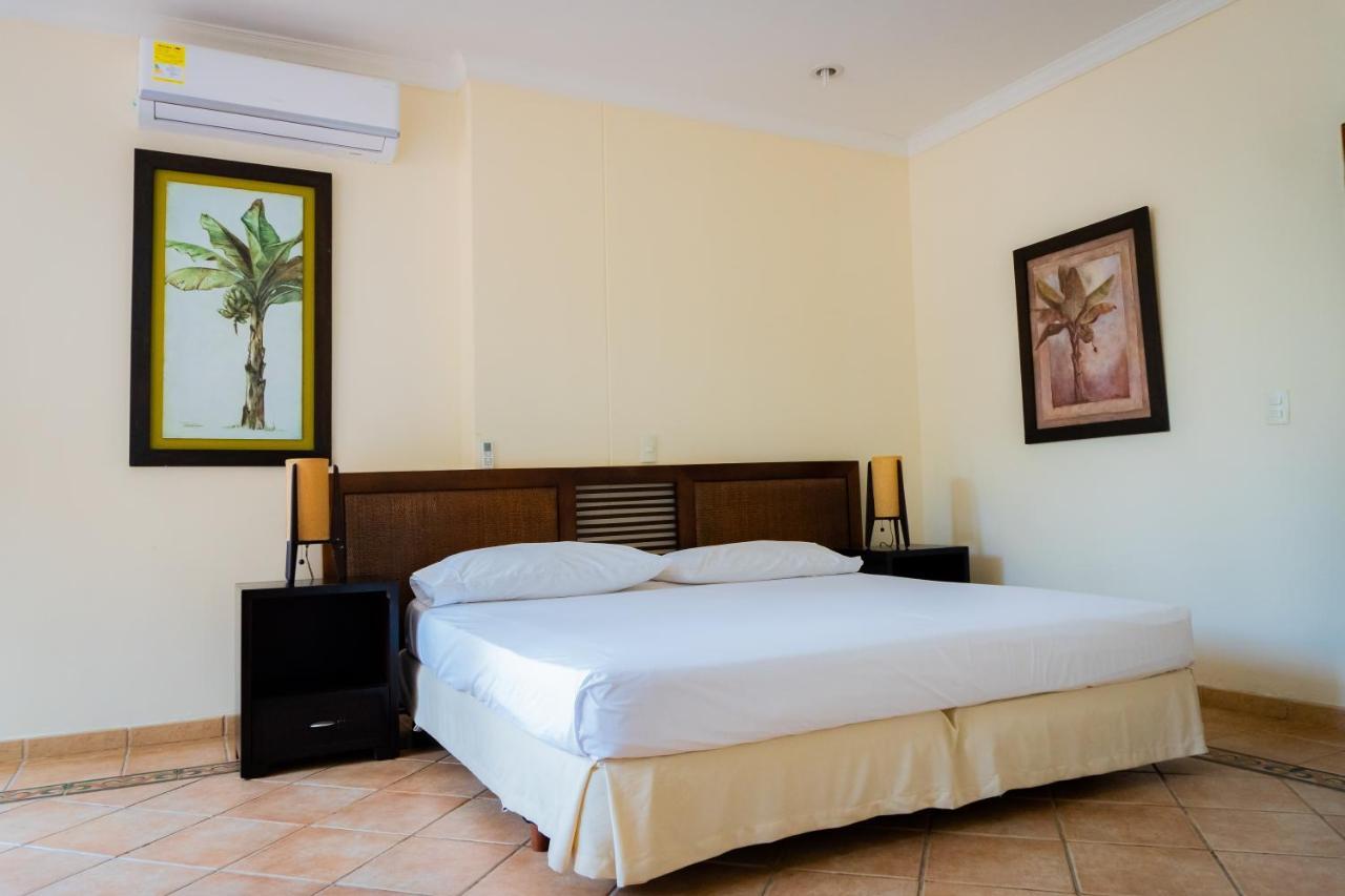 Hotel Penon Suites Girardot Ngoại thất bức ảnh