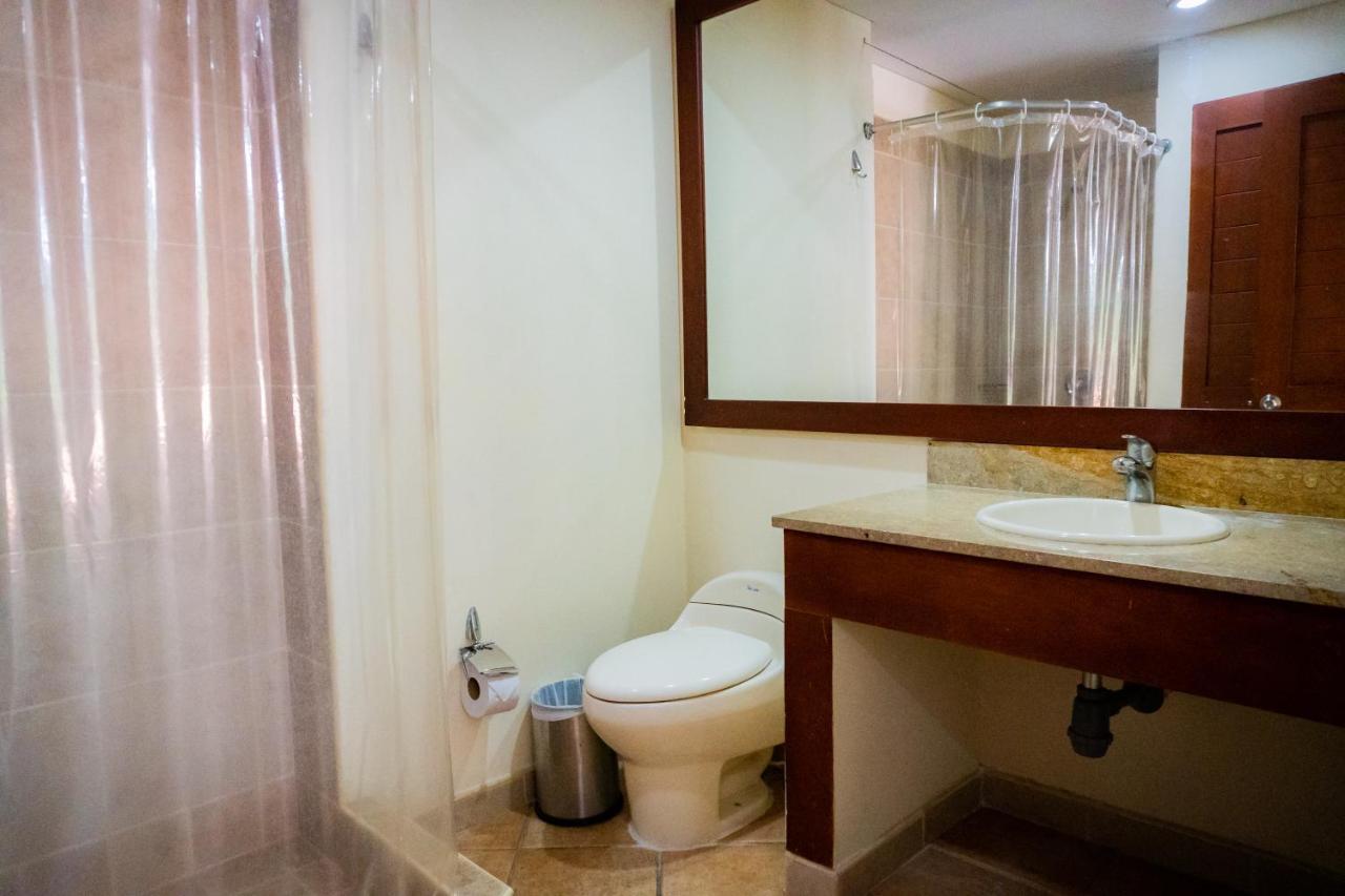 Hotel Penon Suites Girardot Ngoại thất bức ảnh