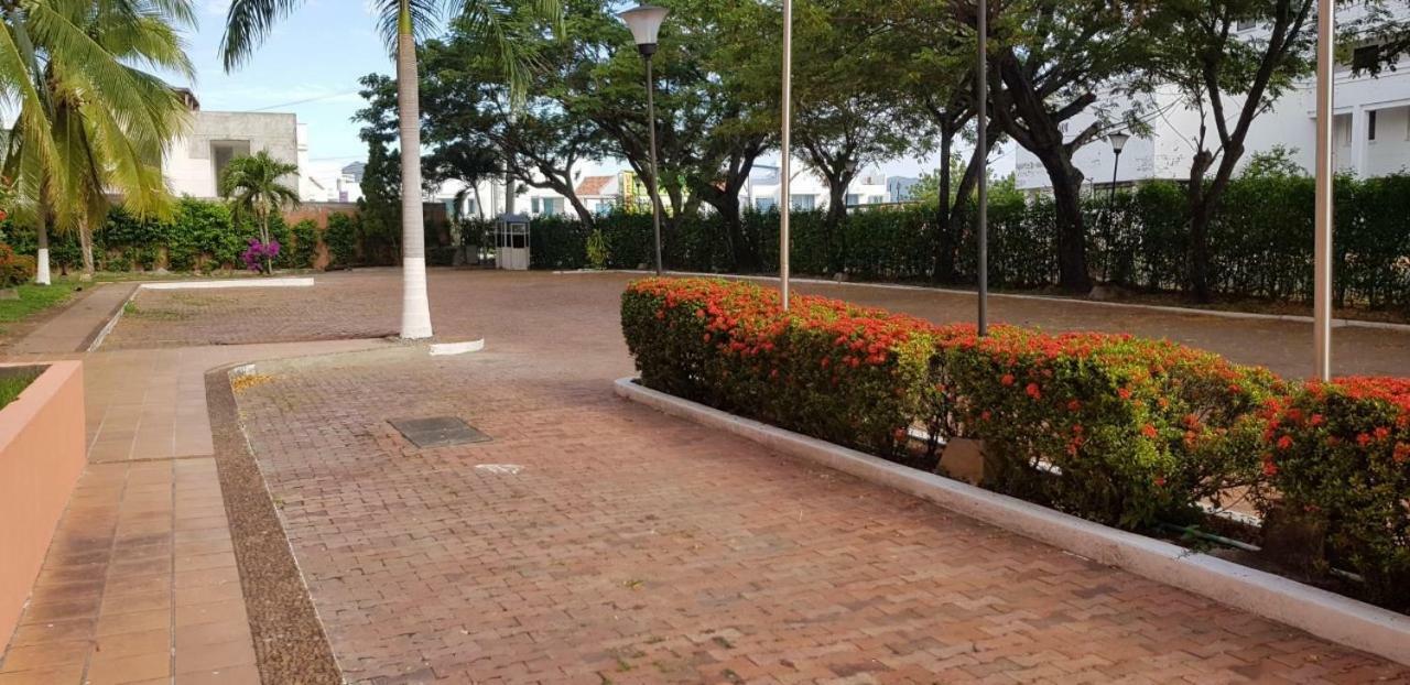 Hotel Penon Suites Girardot Ngoại thất bức ảnh