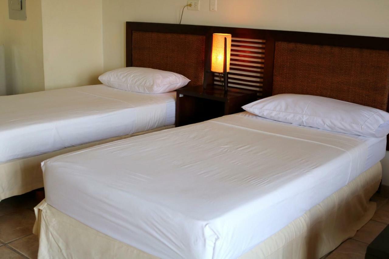 Hotel Penon Suites Girardot Ngoại thất bức ảnh