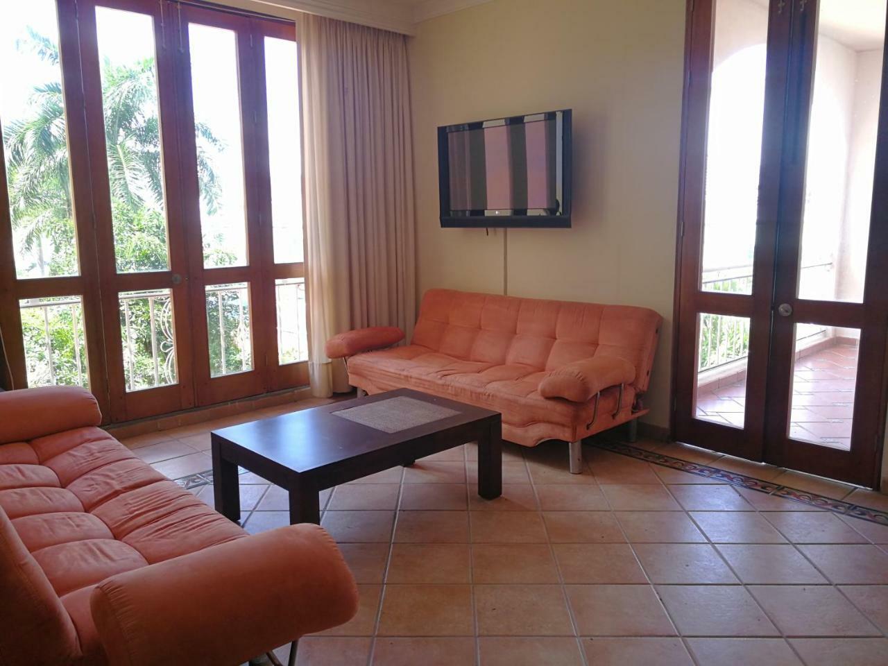 Hotel Penon Suites Girardot Ngoại thất bức ảnh