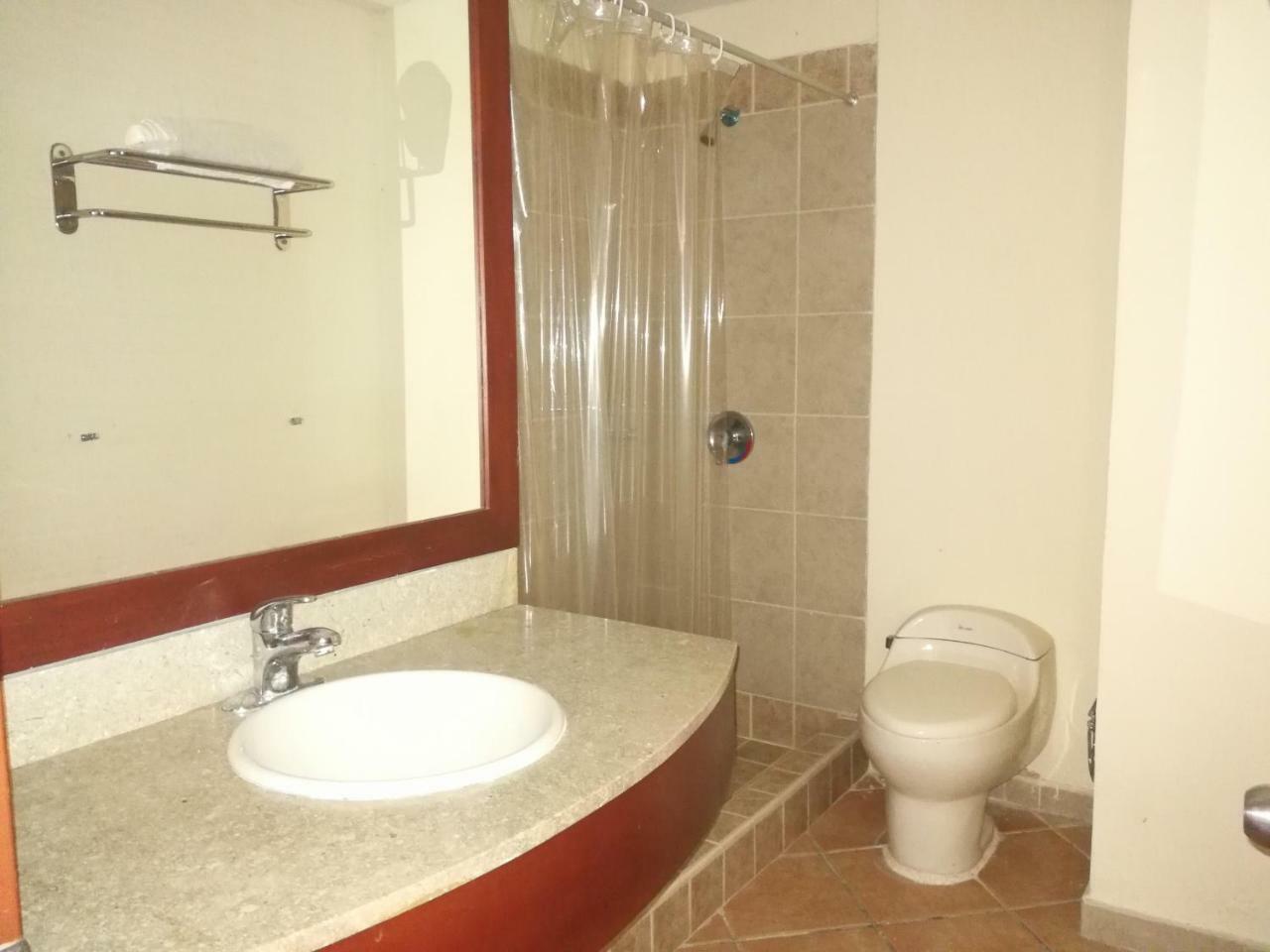 Hotel Penon Suites Girardot Ngoại thất bức ảnh