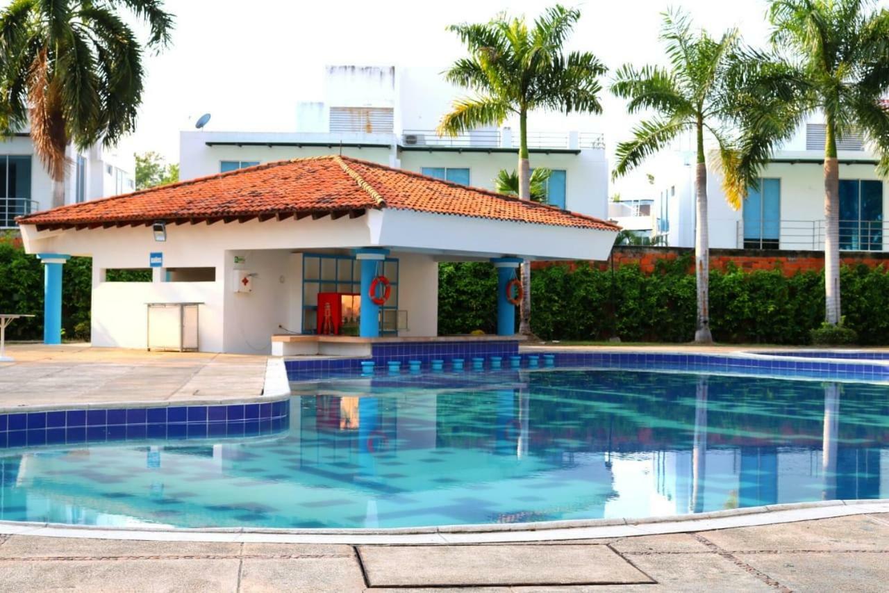 Hotel Penon Suites Girardot Ngoại thất bức ảnh