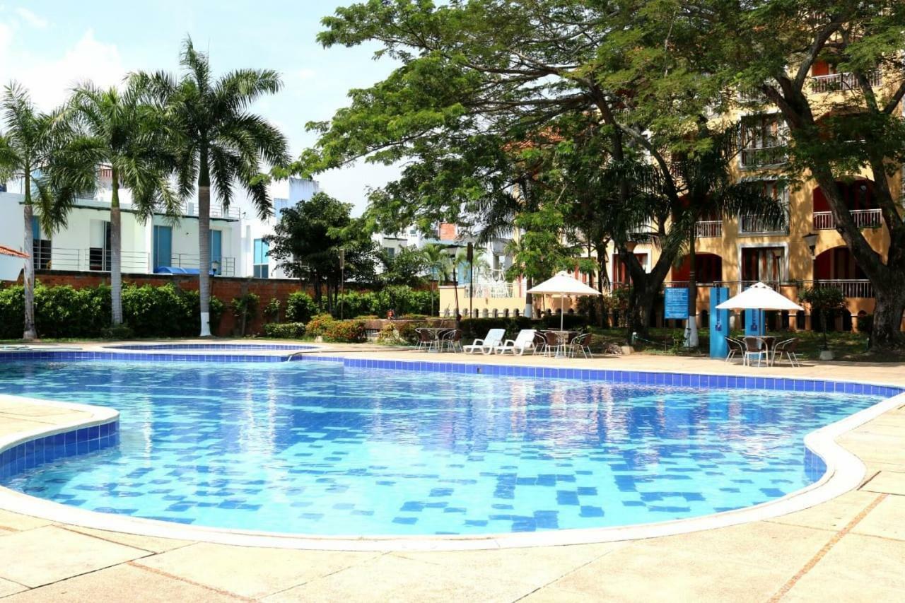 Hotel Penon Suites Girardot Ngoại thất bức ảnh